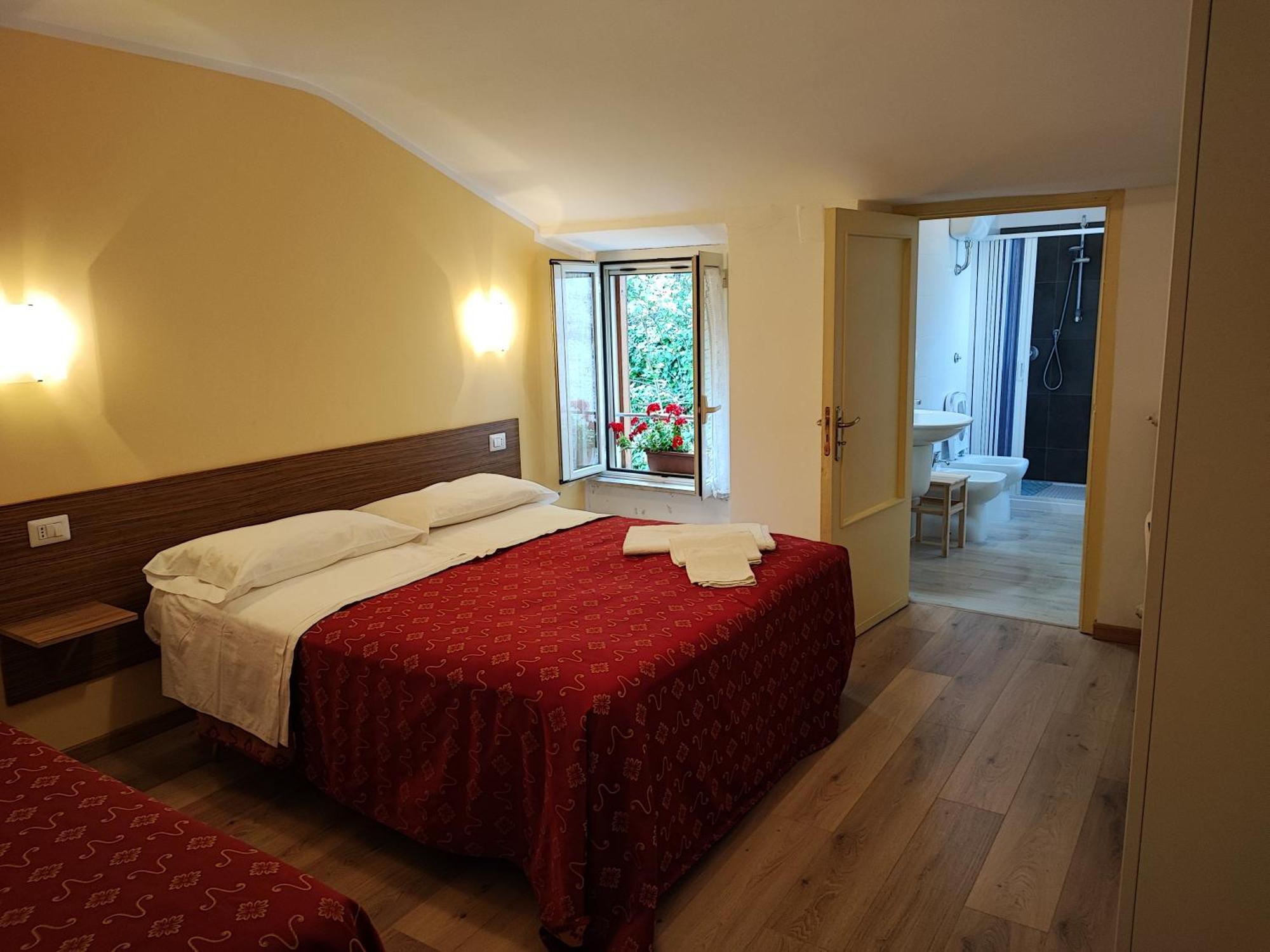 Amoroso'S House, Affittacamere Caramanico Terme Bagian luar foto