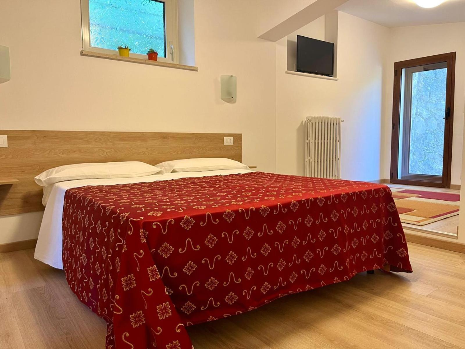 Amoroso'S House, Affittacamere Caramanico Terme Bagian luar foto