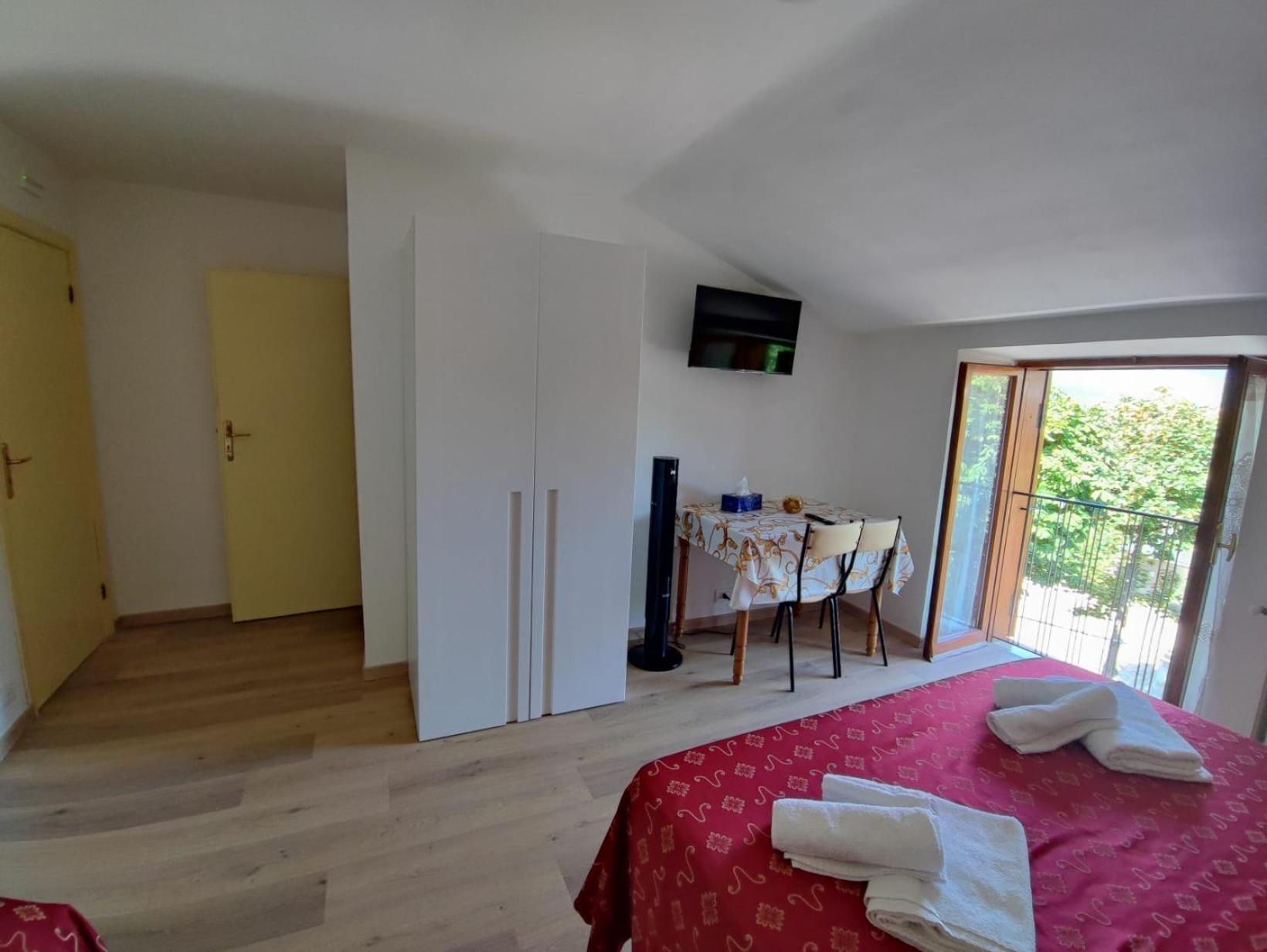 Amoroso'S House, Affittacamere Caramanico Terme Bagian luar foto